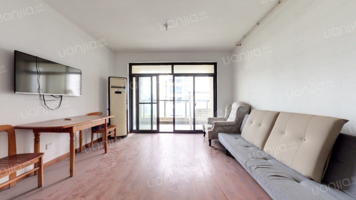 郡枫华庭二手房实景图