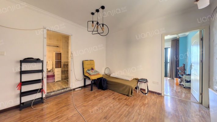 花乐亿家二手房实景图