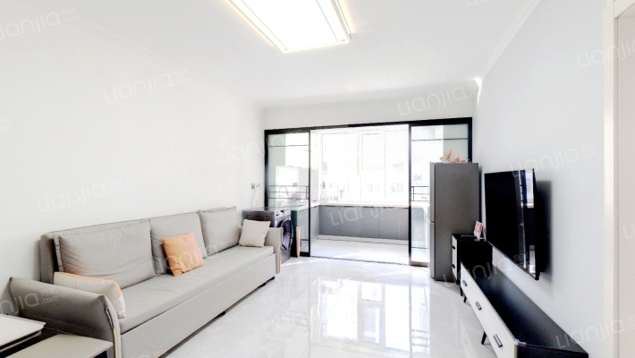 路弘·阳光水岸二手房实景图