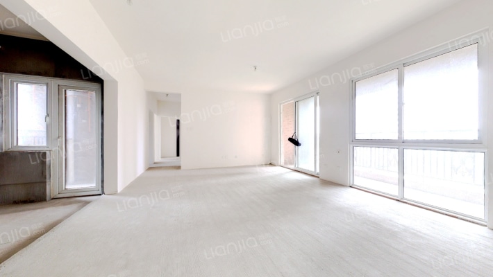 鹭湖宫七号B组二手房实景图