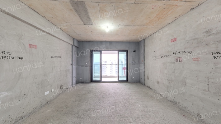 三一云湖二手房实景图