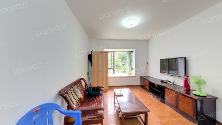 上渡烟台山兰花苑二手房实景图