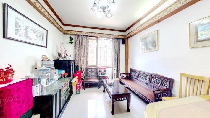 天成路二手房实景图