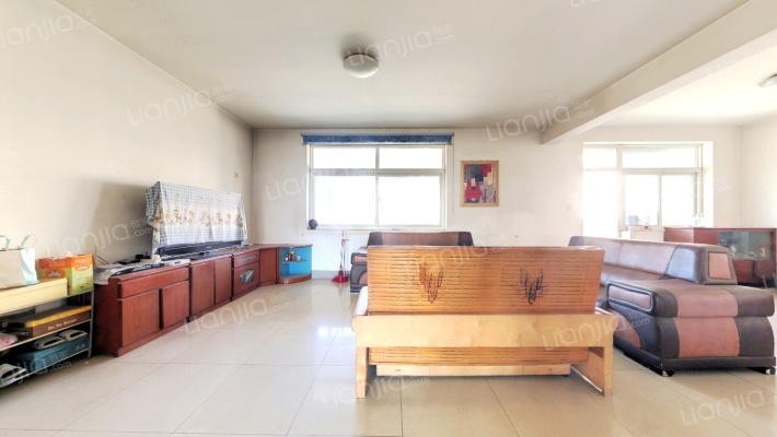 东红庙北路11号二手房实景图