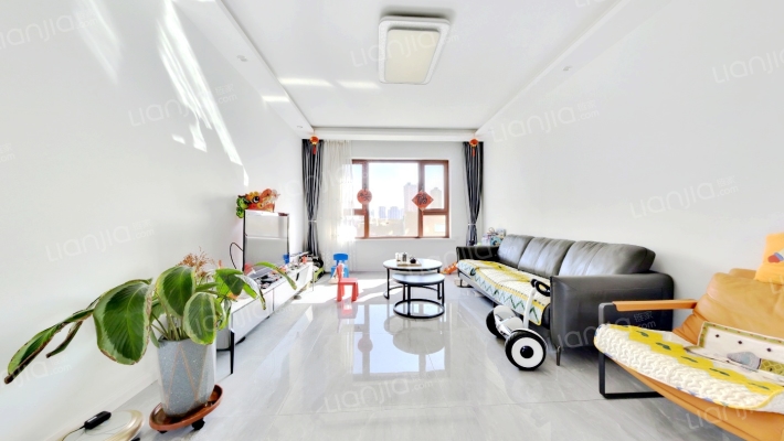 保利观澜三期二手房实景图