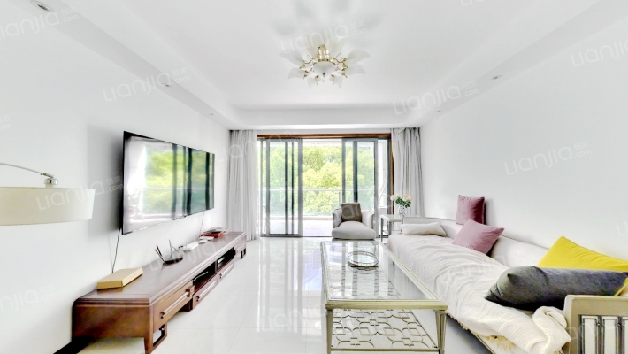 陆家嘴中央公寓二手房实景图