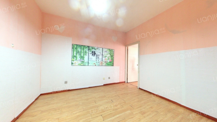 无国界二手房实景图