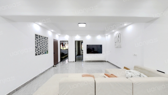 水晶苑小区二手房实景图