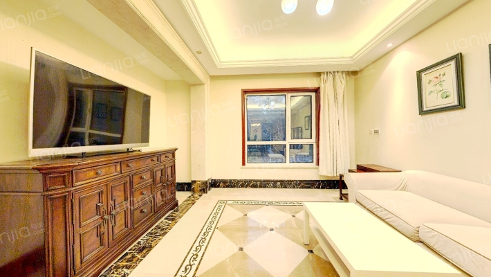 东鼎名人府邸(松江)二手房实景图