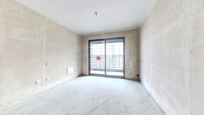 绿地琥珀澜庭二手房实景图