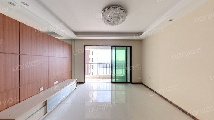 万科新城湾畔二手房实景图