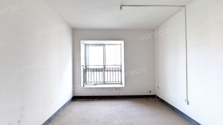 蓝谷小镇二手房实景图