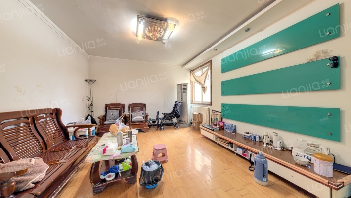 金钼集团花园小区东区北院二手房实景图