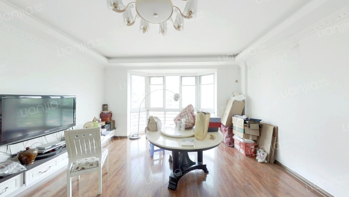 巴黎之春二手房实景图