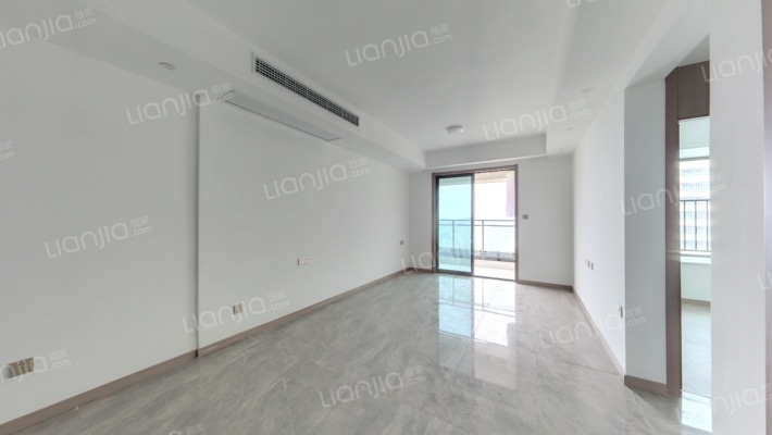 中法企业中心绿景香颂二手房实景图