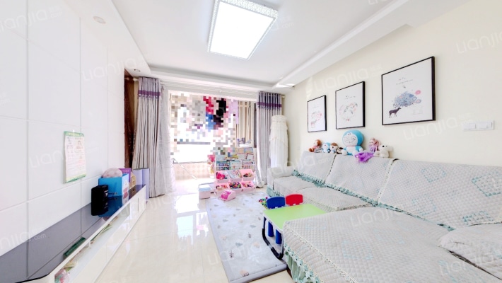 世茂东外滩二手房实景图