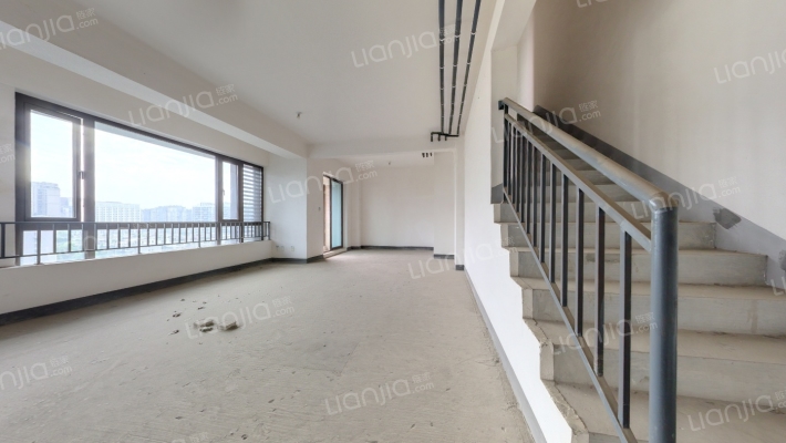 蓝光雍锦园二手房实景图