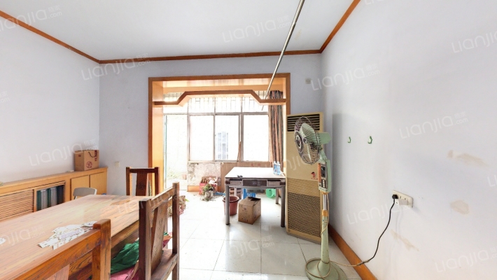 一建公司家属楼二手房实景图