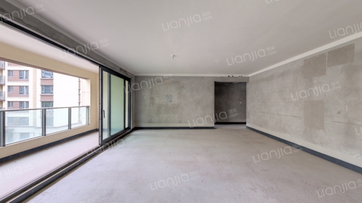 融创九棠府一期二手房实景图