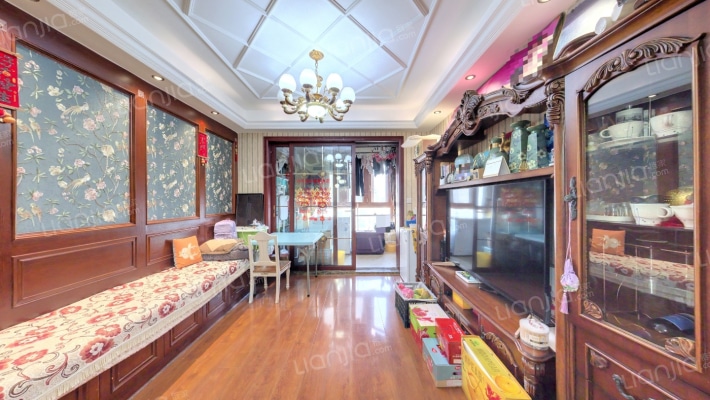 绿地外滩公馆二手房实景图