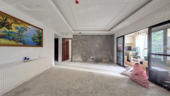 保利凤凰湾E区二手房实景图