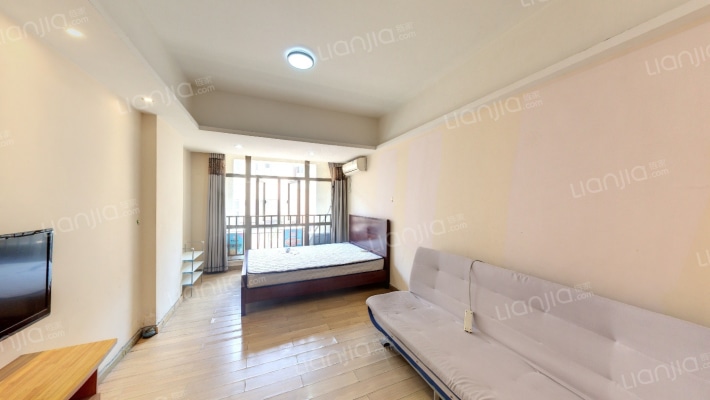 米兰春天二手房实景图