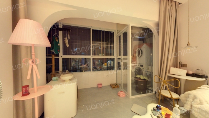 威斯广场星际公寓二手房实景图