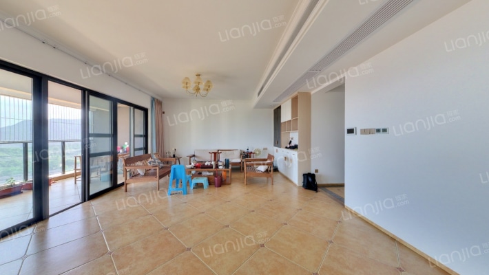 中航维拉庄园二手房实景图