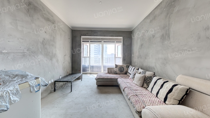 万峰城D区峰景里二手房实景图