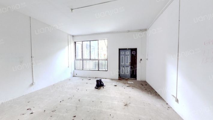 中航翡翠城一期一组团二手房实景图