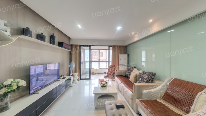 勤诚达新界二手房实景图