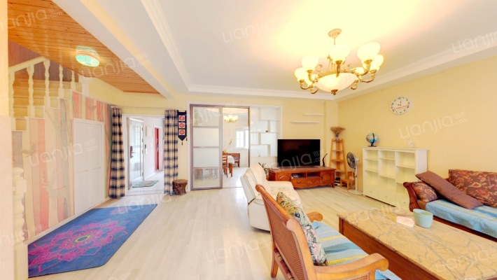 青特城D区二手房实景图