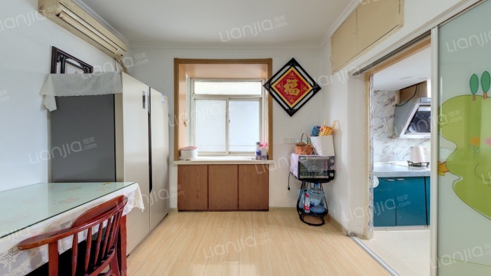 芙阁新村二手房实景图