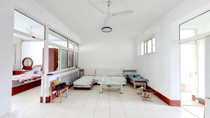 宝岛街地税局宿舍二手房实景图