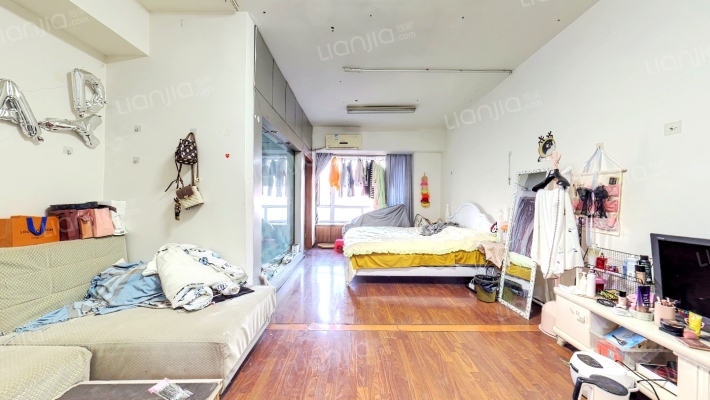 经典坐标二手房实景图