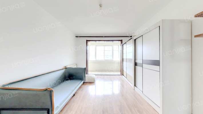 钢城新苑西区二手房实景图