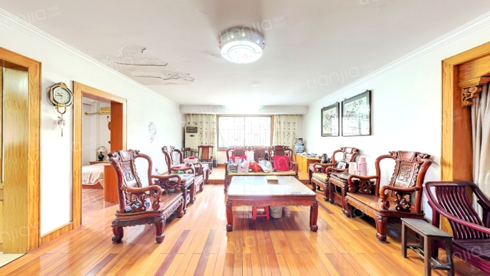 北江公寓二手房实景图