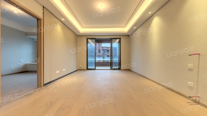 绿地新城新里桃溪川二手房实景图