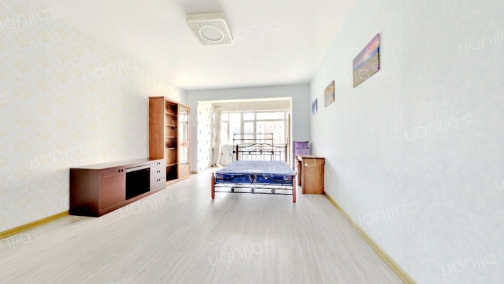 世茂滨江 法兰西二手房实景图