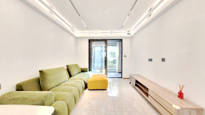 国贸梧桐原二手房实景图