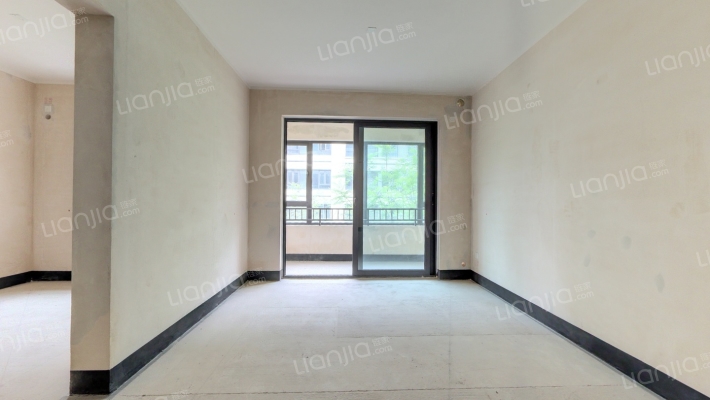 龙湖山前二手房实景图