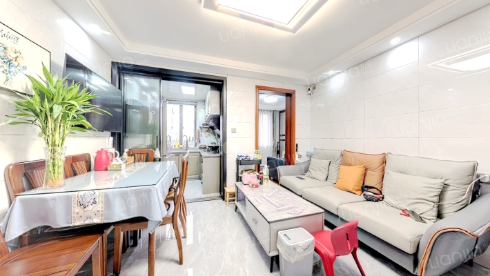 大龙港新村二手房实景图