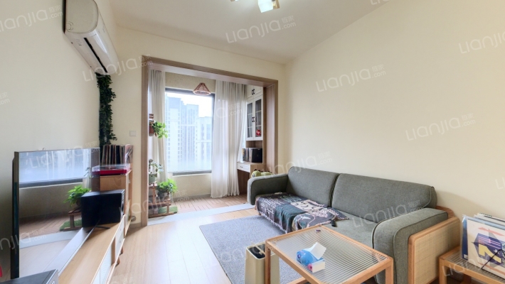 城投置地梧桐栖1期二手房实景图