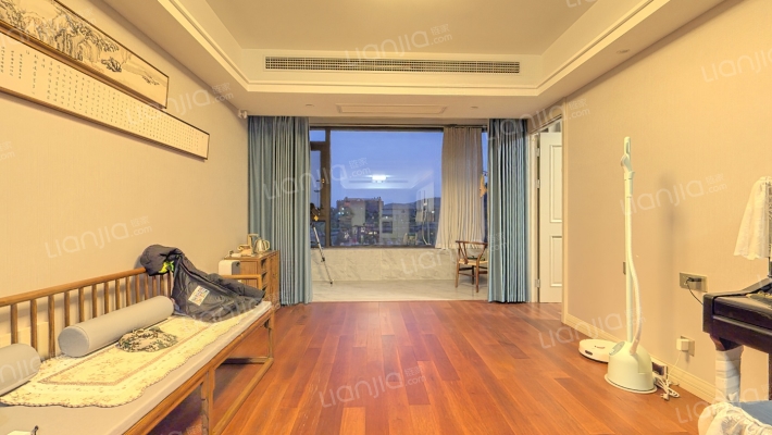 翡翠四季二手房实景图