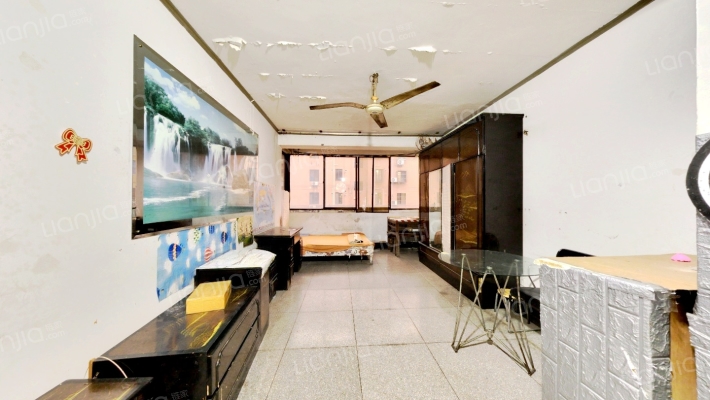 海茂公寓二手房实景图