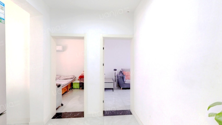 新华二印宿舍二手房实景图