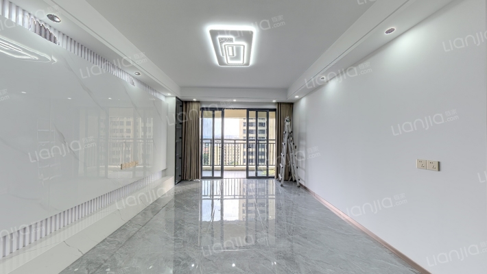 碧桂园·玫瑰臻园二手房实景图