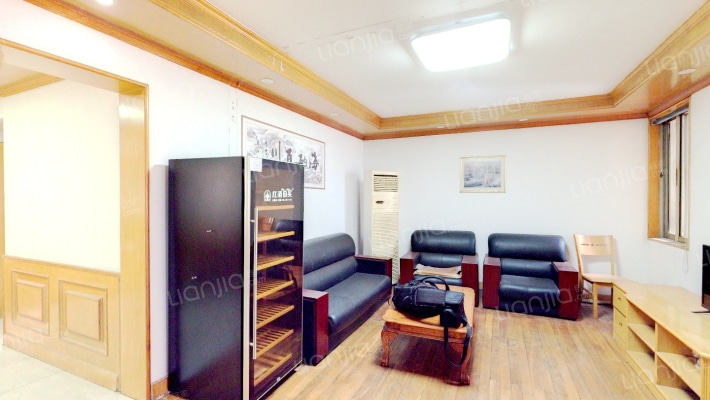 环球花苑二手房实景图