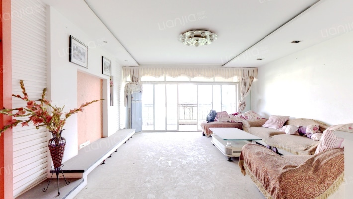 海德春洪小区二手房实景图