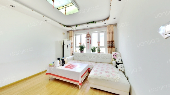 地铁名典杜鹃苑二手房实景图